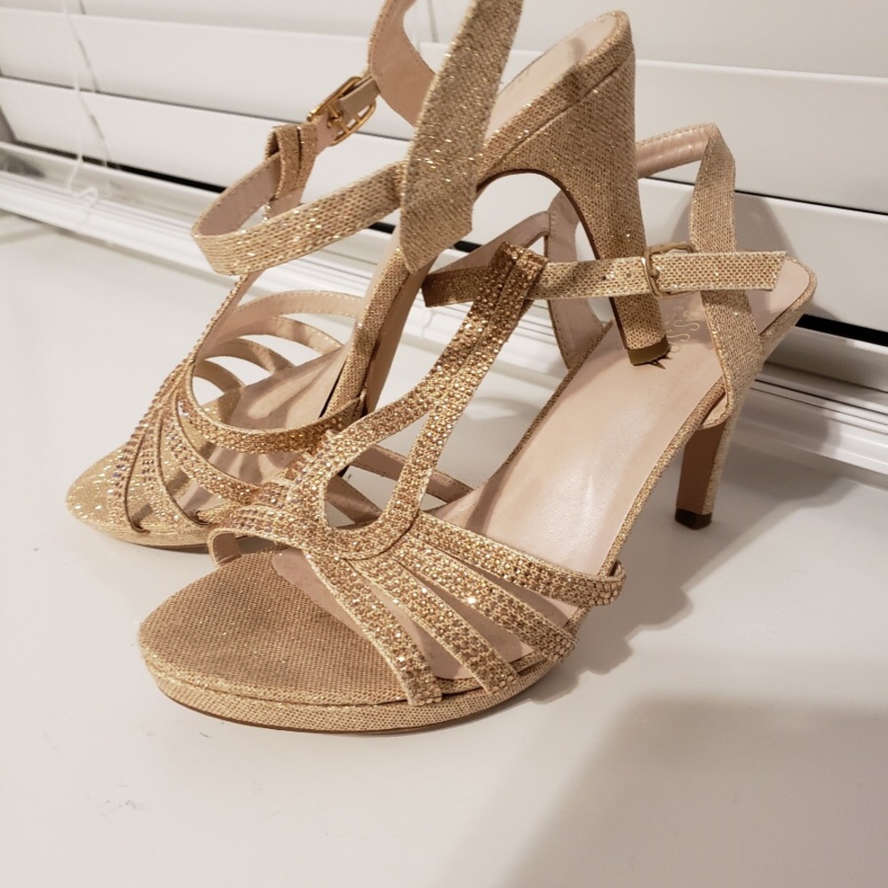 Shoes - Picture 3 of 3